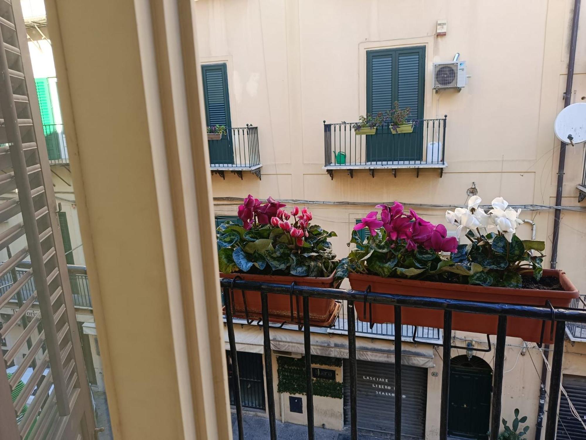 We # Are Ai Cassarelli Palermo Exterior foto